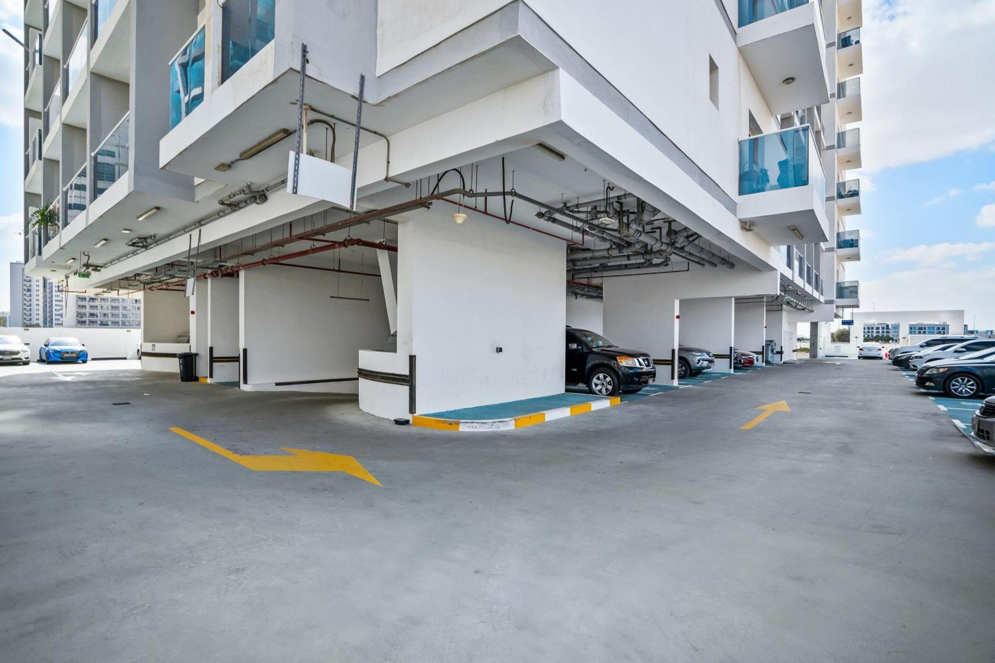 Apartment Spacious - Family Friendly Dubai